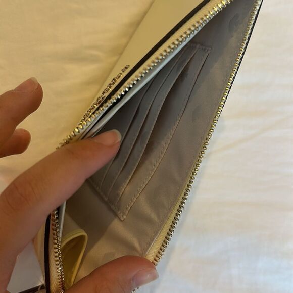 Kate Spade Staci Medium Wristlet Lemon Fondant - Picture 4 of 5